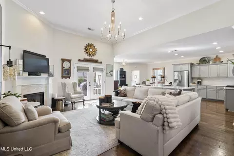 Living - 1767 Robertson Place Dr, Hernando, MS 38632 photo 1 of 2