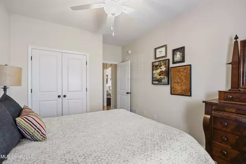 Bedroom - 1767 Robertson Place Dr, Hernando, MS 38632 photo 4 of 6