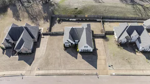 View/Area - 1767 Robertson Place Dr, Hernando, MS 38632 photo 2 of 6