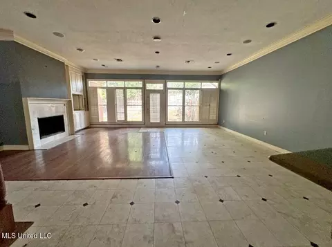 Living - 58 Robinwood Pl, Jackson, MS 39211 photo 3 of 4