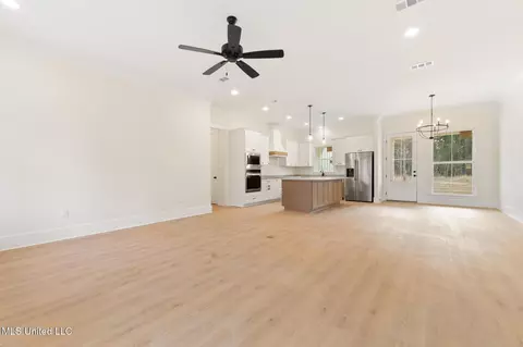Living - 13401 Cox Rd, Vancleave, MS 39565 photo 4 of 4