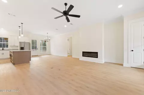Living - 13401 Cox Rd, Vancleave, MS 39565 photo 1 of 4