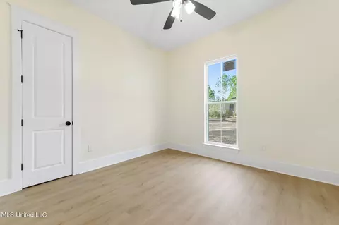 Bedroom - 13401 Cox Rd, Vancleave, MS 39565 photo 2 of 4