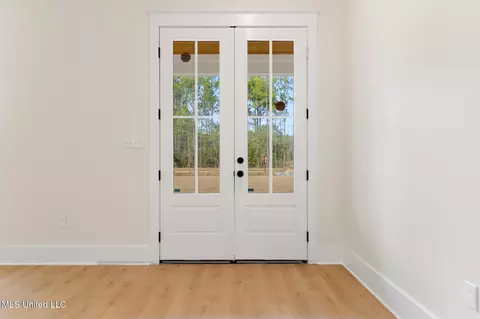 Entry Way - 13401 Cox Rd, Vancleave, MS 39565 photo 1 of 3