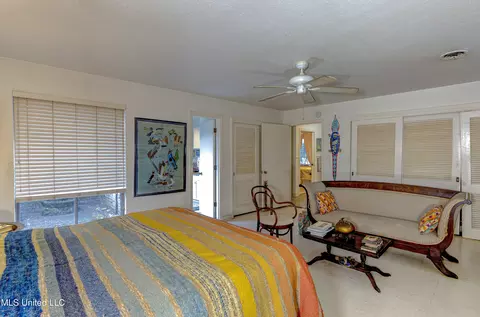 Bedroom - 1735 Hillview Dr, Jackson, MS 39211 photo 2 of 6