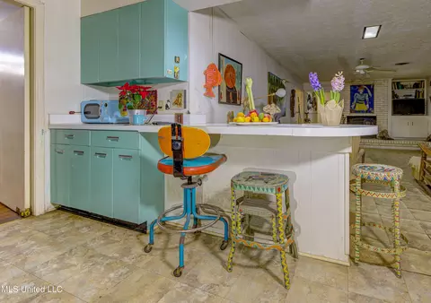 Kitchen - 1735 Hillview Dr, Jackson, MS 39211 photo 5 of 5