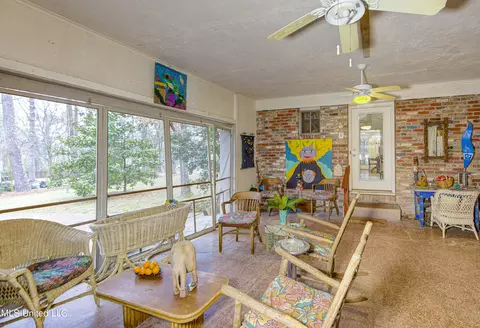 Exterior - 1735 Hillview Dr, Jackson, MS 39211 photo 14 of 14