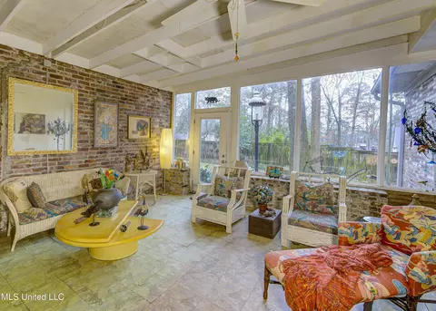 Exterior - 1735 Hillview Dr, Jackson, MS 39211 photo 6 of 14