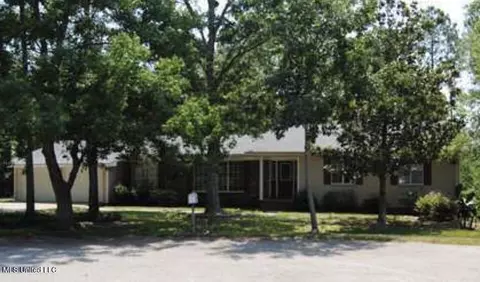 2408 Merida Cv, Gautier, MS 39553