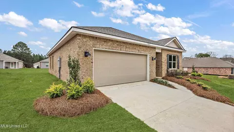 5015 Fox Glen Dr, Jackson, MS 39212 photo 2