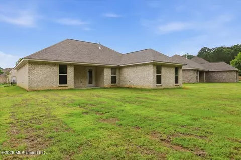 Exterior - 536 Stone Brook Pl, Brandon, MS 39042 photo 4 of 4