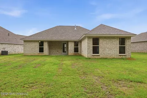 Exterior - 536 Stone Brook Pl, Brandon, MS 39042 photo 2 of 4
