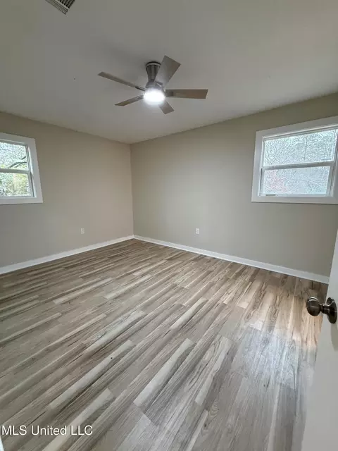 Bedroom - 320 Eagle Cv, Pearl, MS 39208 photo 3 of 4