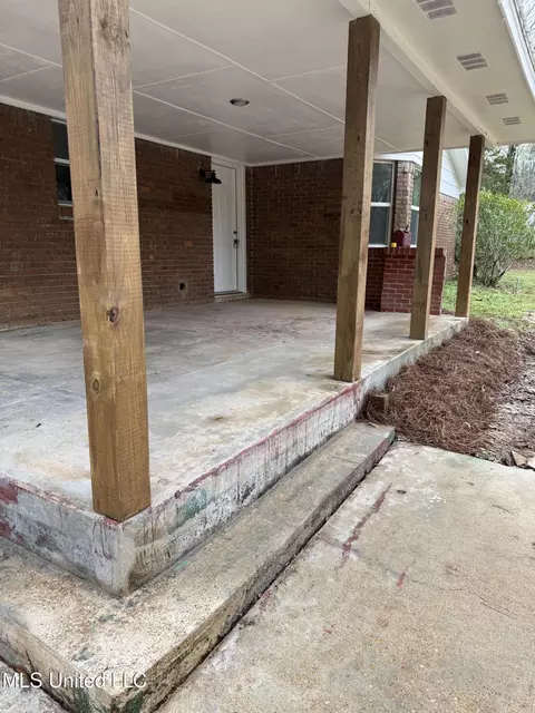 Exterior - 320 Eagle Cv, Pearl, MS 39208 photo 4 of 16