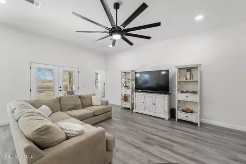 Entry Way - 23439 Success Rd, Saucier, MS 39574 photo 2 of 2