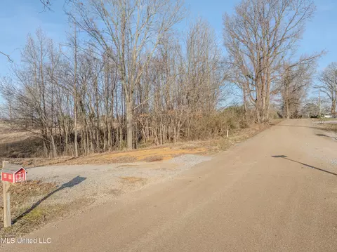 2 Boggan Ln, Hernando, MS 38632