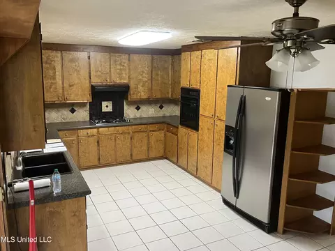 Kitchen - 2820 NW Horace Ln, Wesson, MS 39191 photo 1 of 1