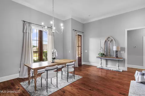 Dining - 522 Carpenter Cv, Madison, MS 39110 photo 5 of 5