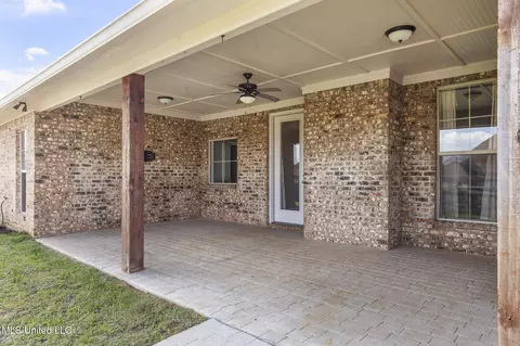 Exterior - 522 Carpenter Cv, Madison, MS 39110 photo 2 of 10