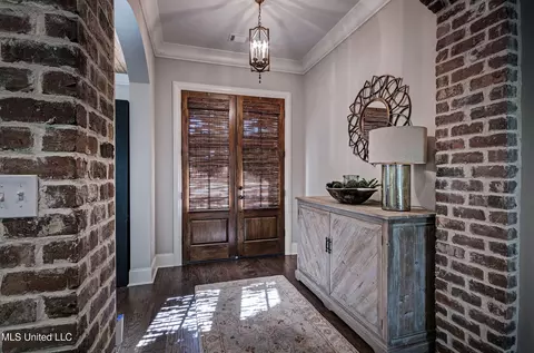 Entry Way - 307 Natchez Ct, Flowood, MS 39232 photo 1 of 3