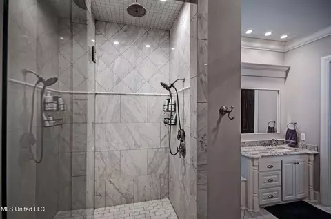Bath - 307 Natchez Ct, Flowood, MS 39232 photo 7 of 8