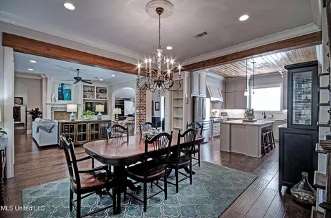 Dining - 307 Natchez Ct, Flowood, MS 39232 photo 2 of 2