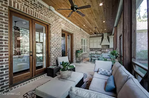Exterior - 307 Natchez Ct, Flowood, MS 39232 photo 14 of 14