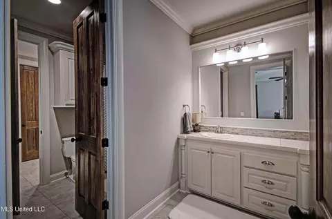 Bath - 307 Natchez Ct, Flowood, MS 39232 photo 3 of 8
