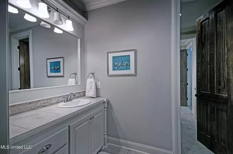 Bath - 307 Natchez Ct, Flowood, MS 39232 photo 4 of 8