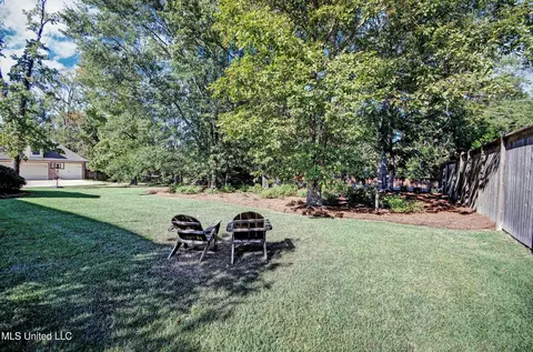 Exterior - 307 Natchez Ct, Flowood, MS 39232 photo 8 of 14