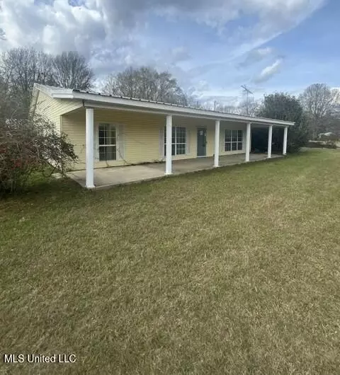 19016 Pinckneyville Rd, Woodville, MS 39669