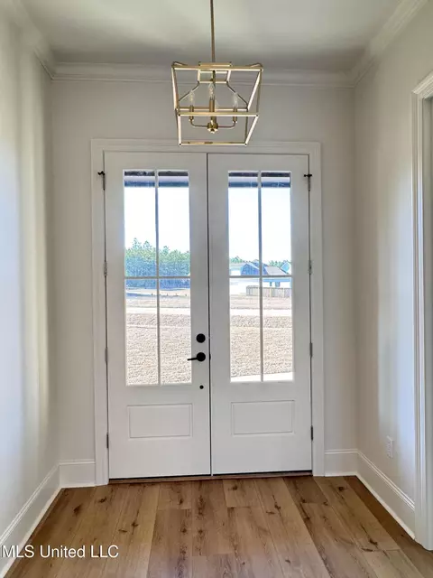 Entry Way - 8 Redmont Dr, Sumrall, MS 39482 photo 3 of 3