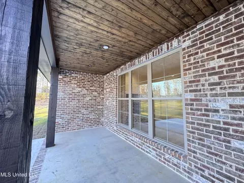 Exterior - 8 Redmont Dr, Sumrall, MS 39482 photo 3 of 4
