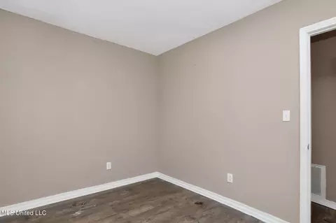 Other - 227 Queen Anne Ln, Jackson, MS 39209 photo 5 of 17