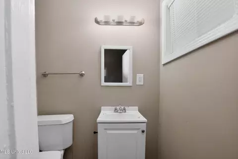 Other - 227 Queen Anne Ln, Jackson, MS 39209 photo 16 of 17