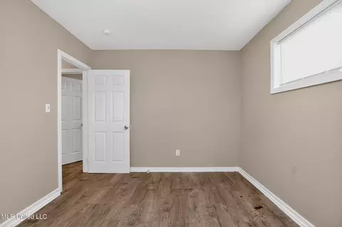 Other - 227 Queen Anne Ln, Jackson, MS 39209 photo 1 of 17