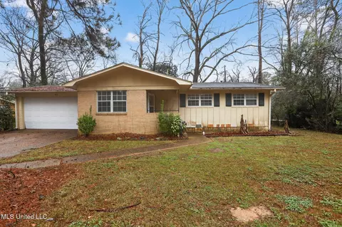 945 Valencia St, Jackson, MS 39204