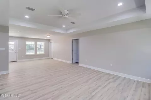 Living - 6590 Dummy Line Rd, Picayune, MS 39466 photo 1 of 4