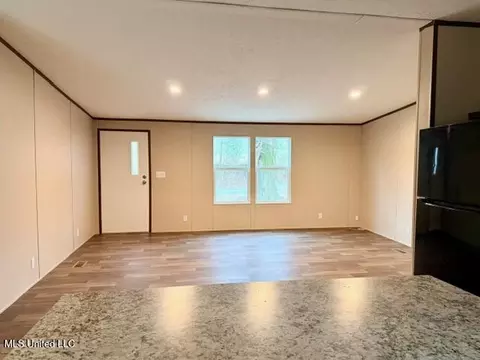 454 Old Enochs Rd, Florence, MS 39073 photo 5