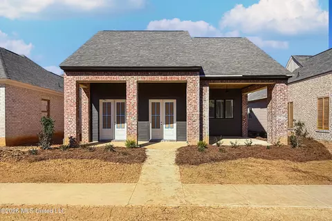 134 Water St, Madison, MS 39110