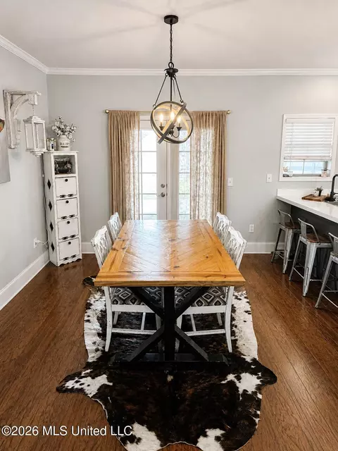 Dining - 332 Towne St, Brandon, MS 39042 photo 1 of 1