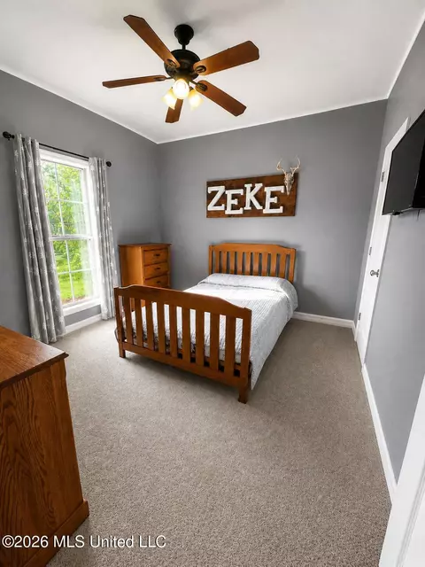 Bedroom - 332 Towne St, Brandon, MS 39042 photo 3 of 5