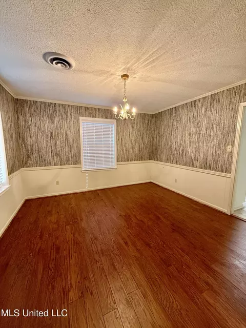 Dining - 1107 Kraner Ln, Brookhaven, MS 39601 photo 1 of 4