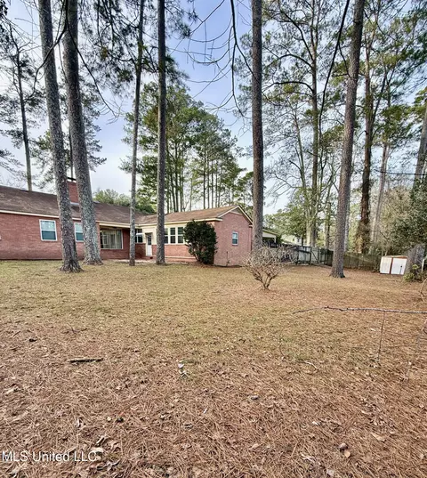 Exterior - 1107 Kraner Ln, Brookhaven, MS 39601 photo 7 of 10