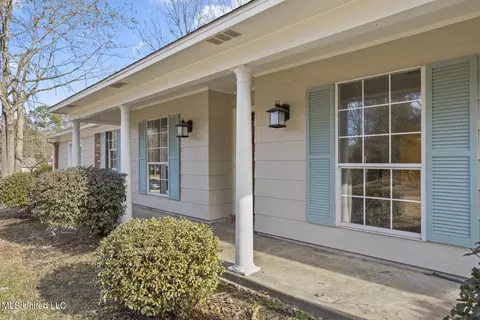 Exterior - 1013 Normandy Dr, Clinton, MS 39056 photo 2 of 6