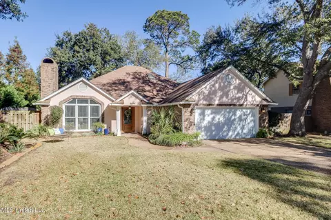 2590 Rue Palafox, Biloxi, MS 39531