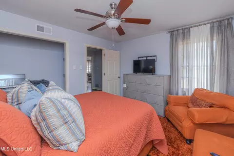 Bedroom - 5854 Canton Park Dr, Jackson, MS 39211 photo 4 of 7