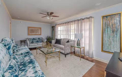 Living - 5854 Canton Park Dr, Jackson, MS 39211 photo 2 of 6