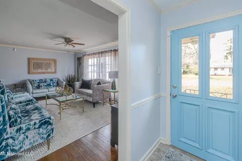 Entry Way - 5854 Canton Park Dr, Jackson, MS 39211 photo 2 of 2
