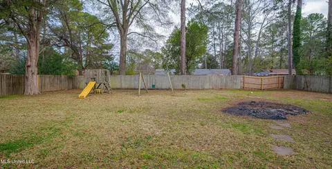 Exterior - 5854 Canton Park Dr, Jackson, MS 39211 photo 3 of 3